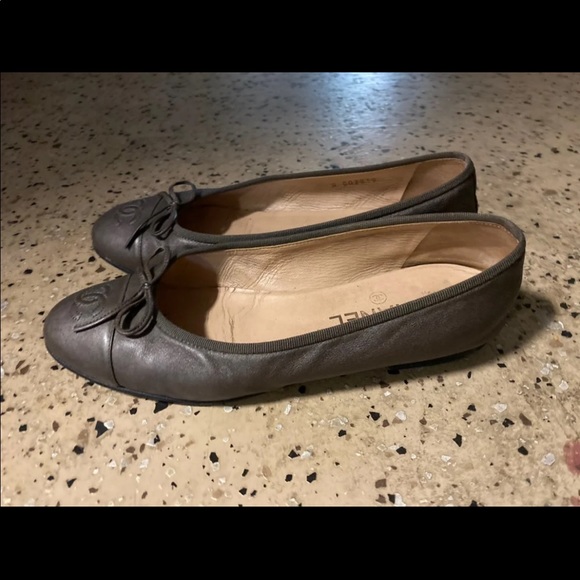 CHANEL Flats - Picture 4 of 5
